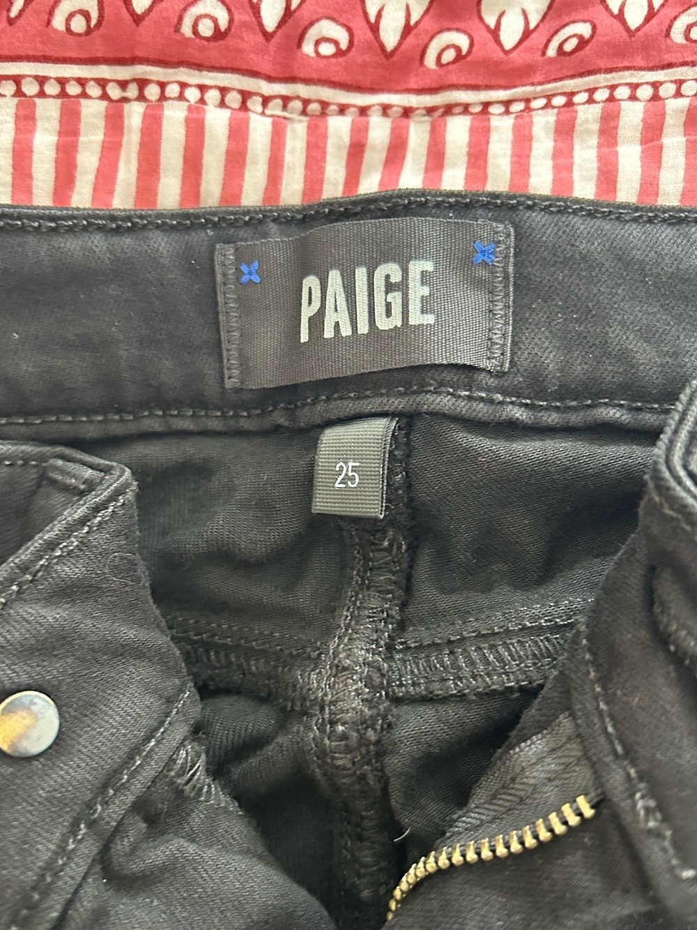 PAIGE Skinny jeans - Picture 2 of 4